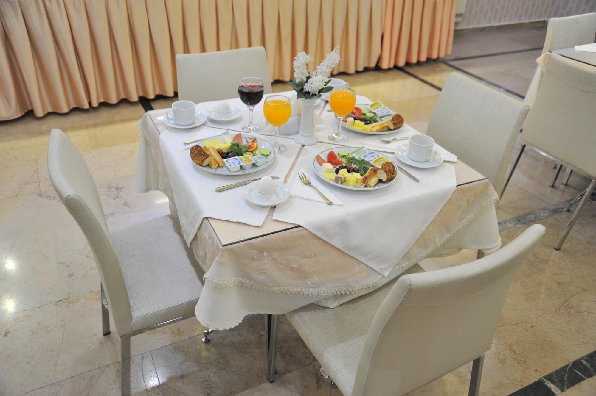Hotel Kabacam 3*